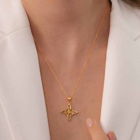 925 Ayar Gümüş Üzeri Altın Kaplama Witch’s Knot El Yapımı Kolye