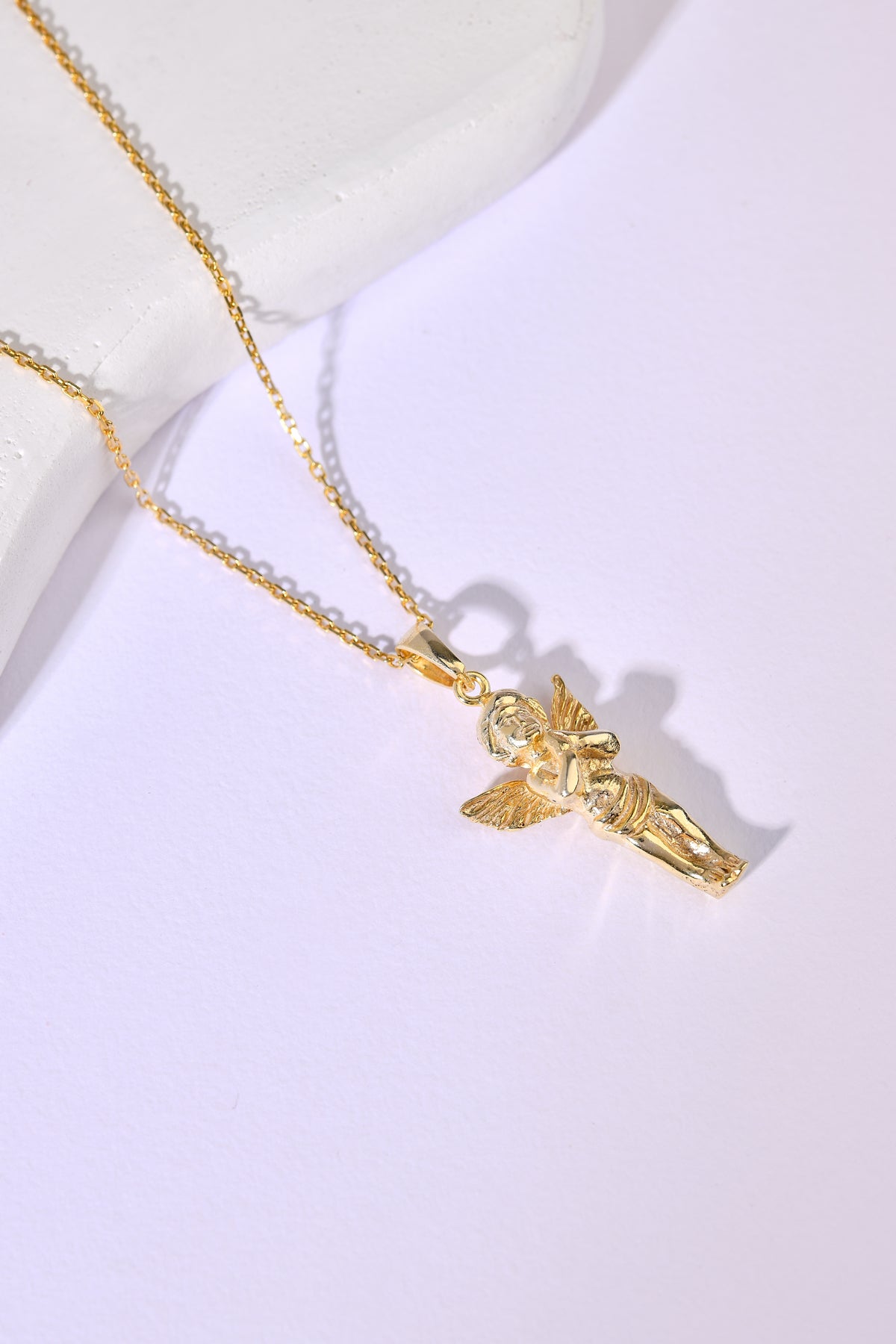 925 Ayar Gümüş Zincirli Altın Kaplama “Praying Angel” Kolye